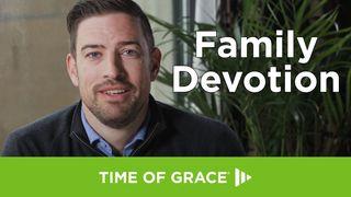 Family Devotion Marcos 12:41-44 Nueva Traducción Viviente
