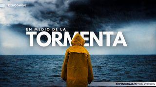 En Medio De La Tormenta  Marcos 4:39 Nueva Versión Internacional - Español